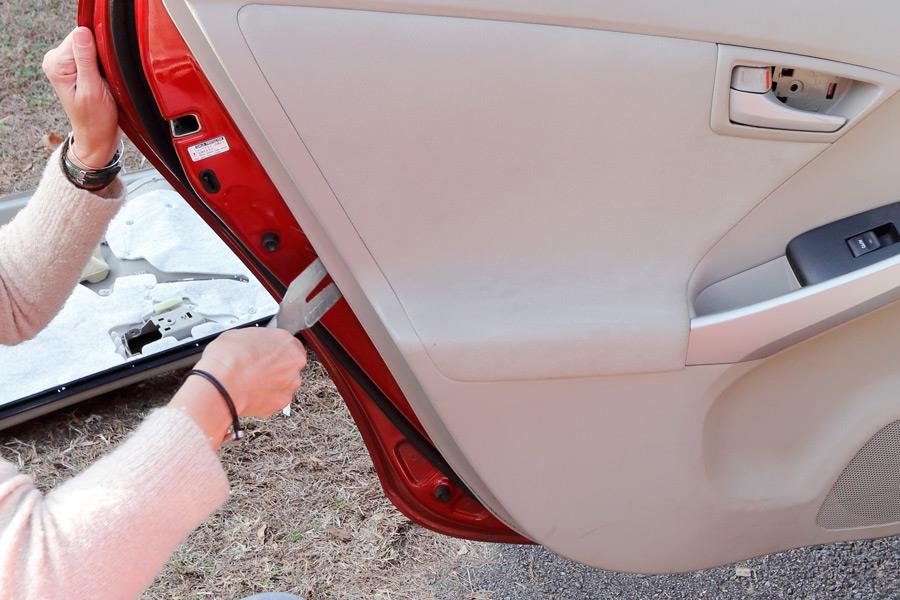Removing the rear door panels